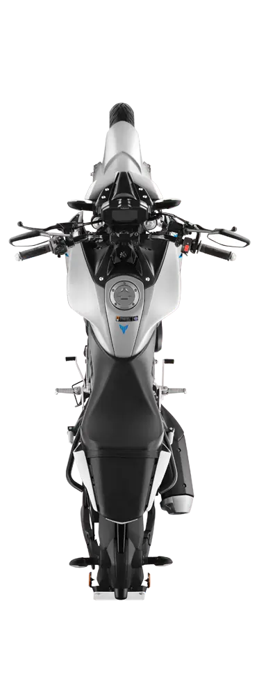 Yamaha MT-15 V2 studio side view TV style promo